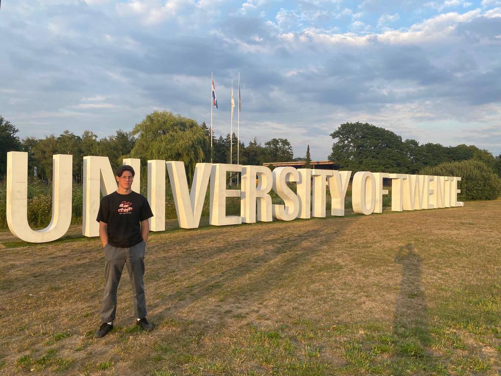 Батьки студента Артура