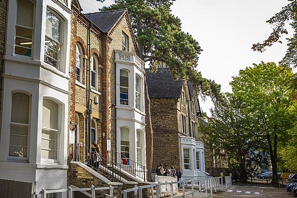 St Andrews College Сambridge